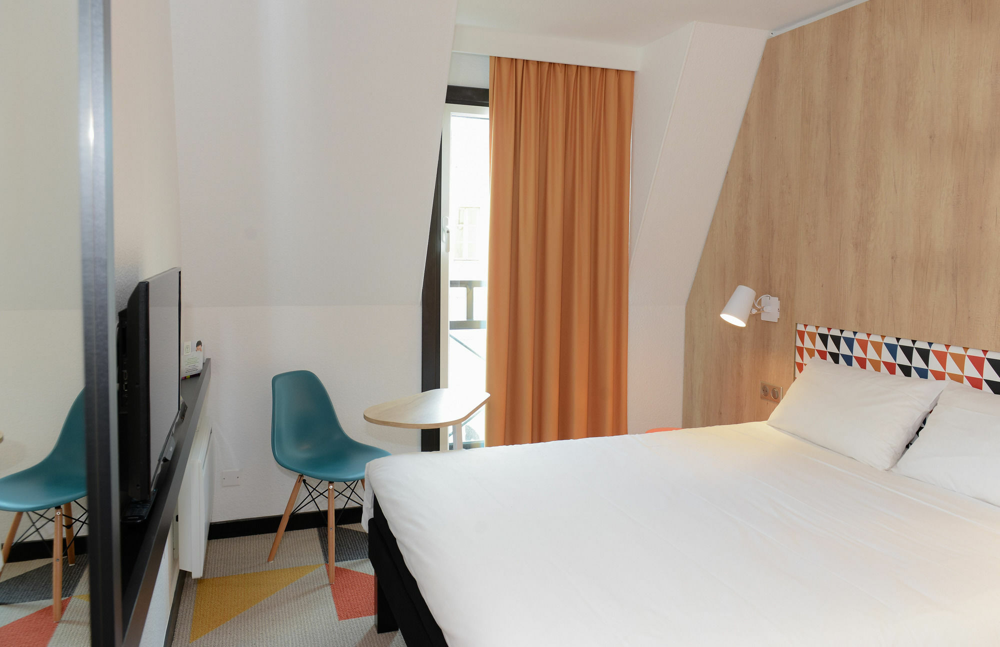 Hotel Ibis Styles Caen Centre Historique Zewnętrze zdjęcie