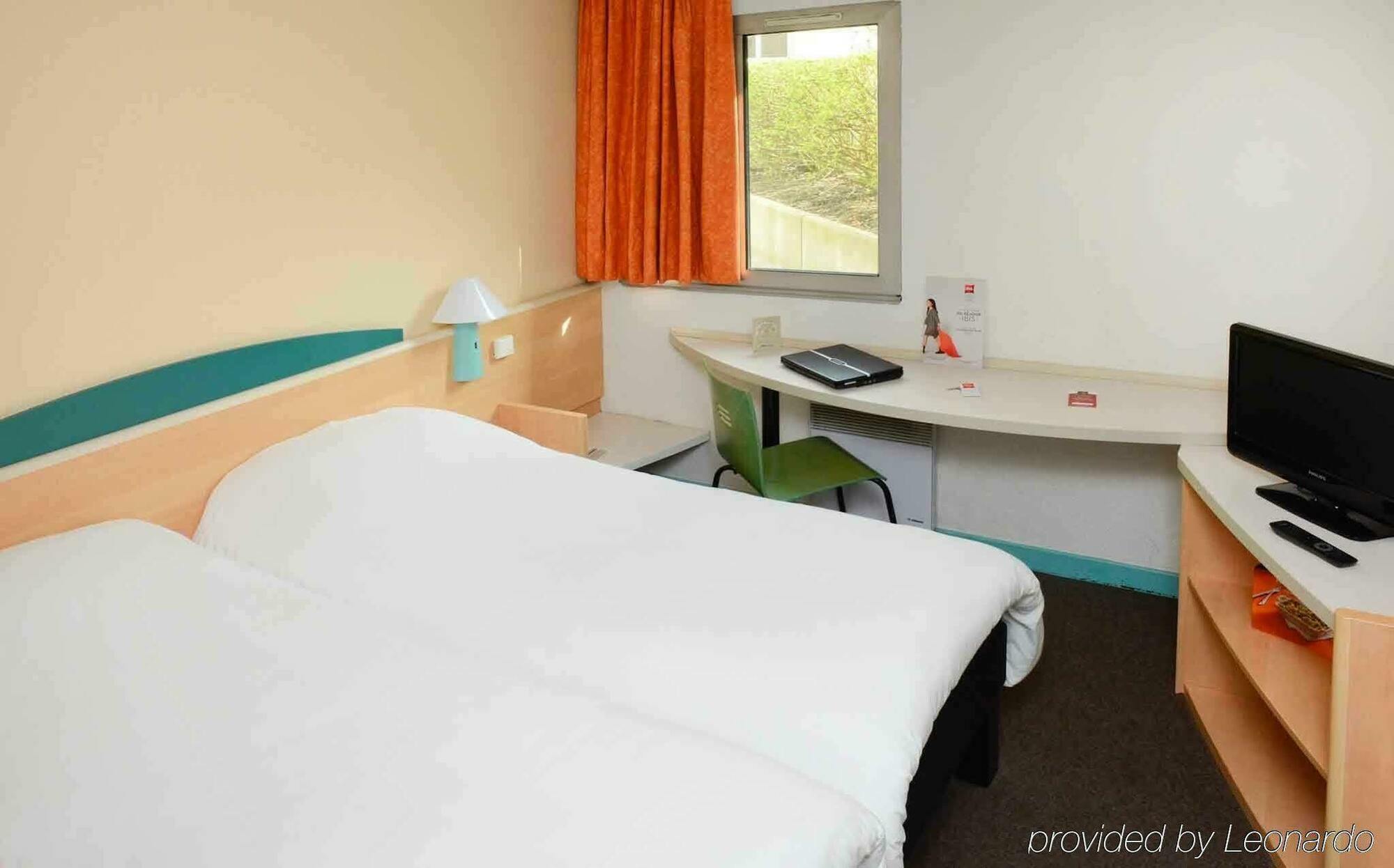 Hotel Ibis Styles Caen Centre Historique Zewnętrze zdjęcie